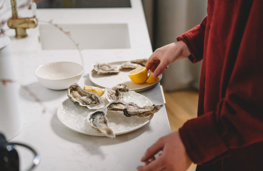 Binnenkort een feestje? Pak eens uit en bestel oesters!